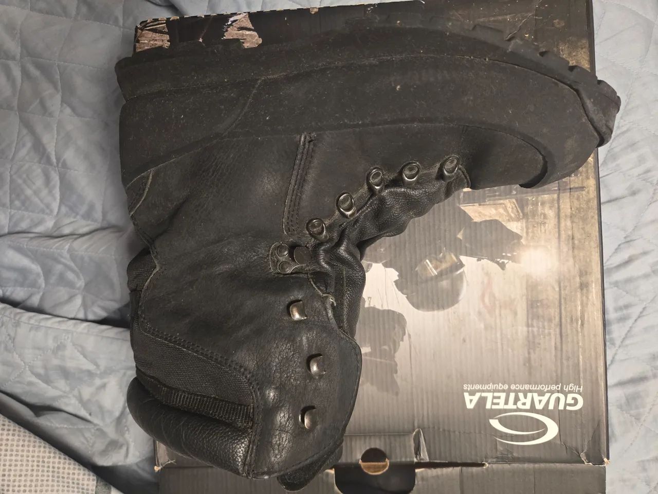 Coturno - bota militar Guartela Comam