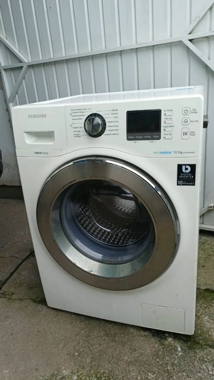 Maquina de lavar roupa 