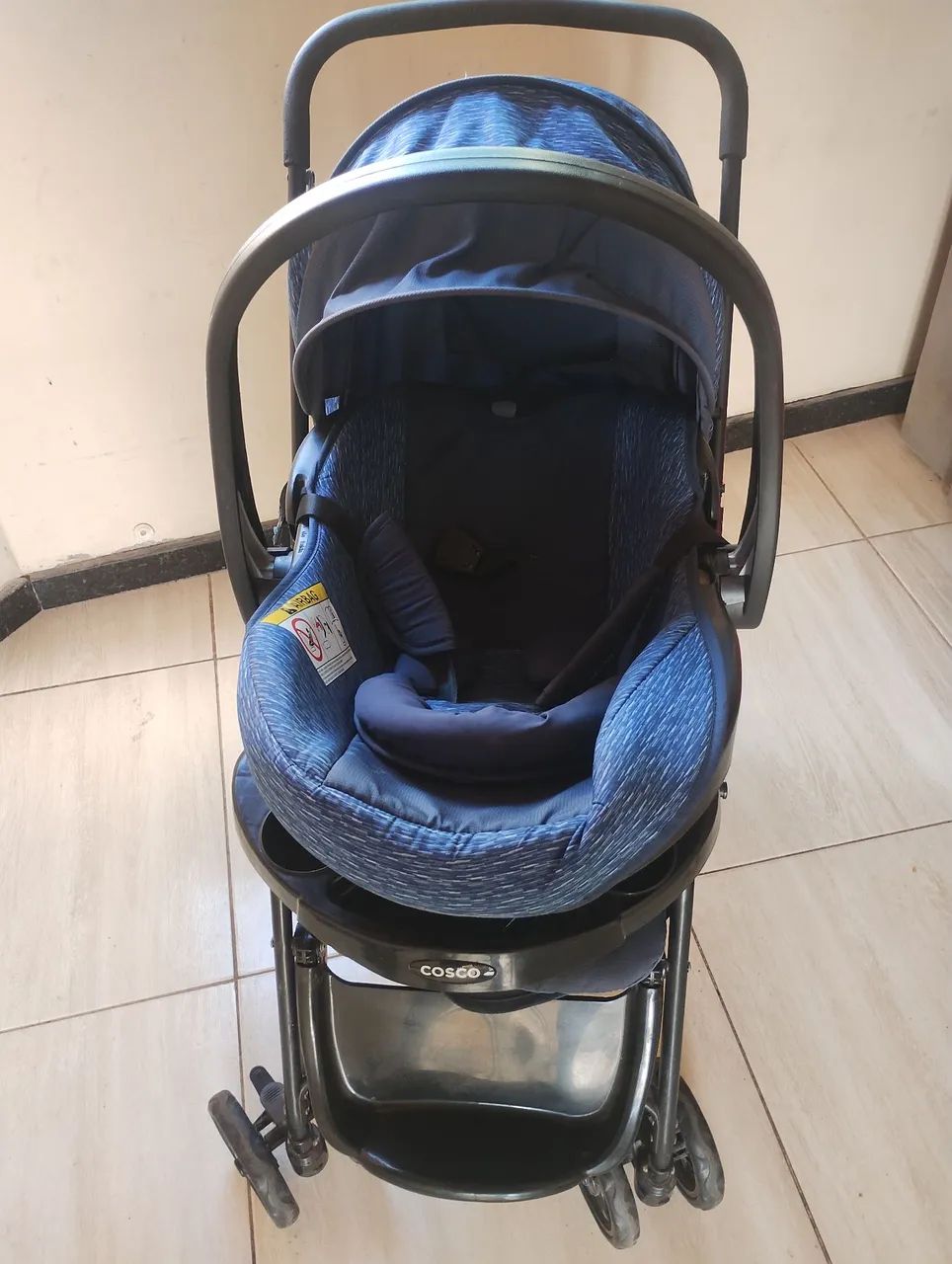 Carrinho de passeio com bebê conforto! - Foto 2