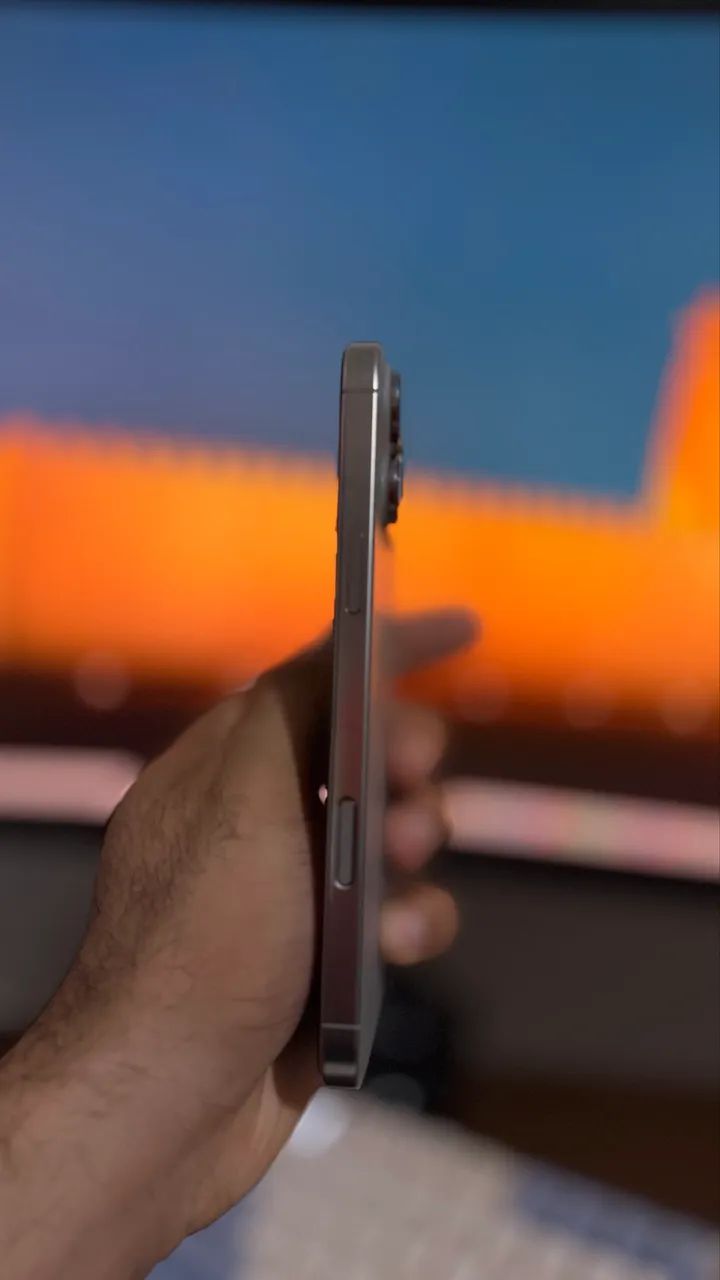 iPhone 16 Pro Max | Bateria 100% | Garantia Apple - Foto 3