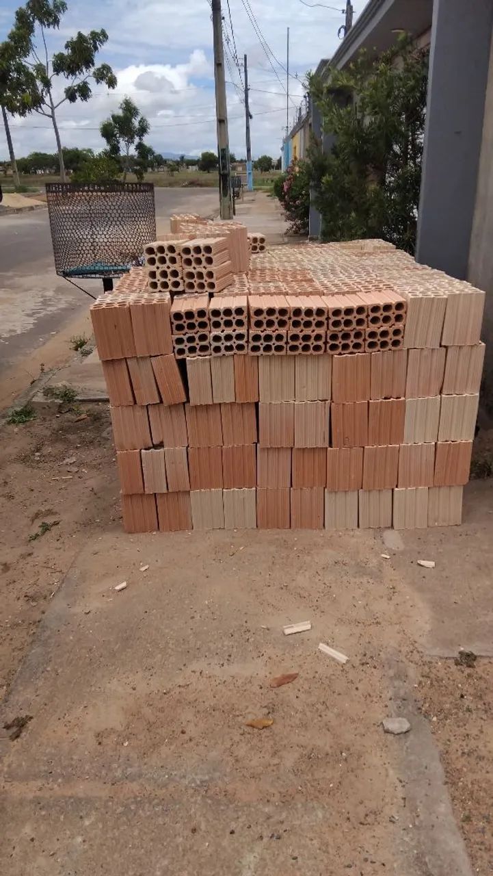 Vendo tijolos em versões de 06 e 02furos 
