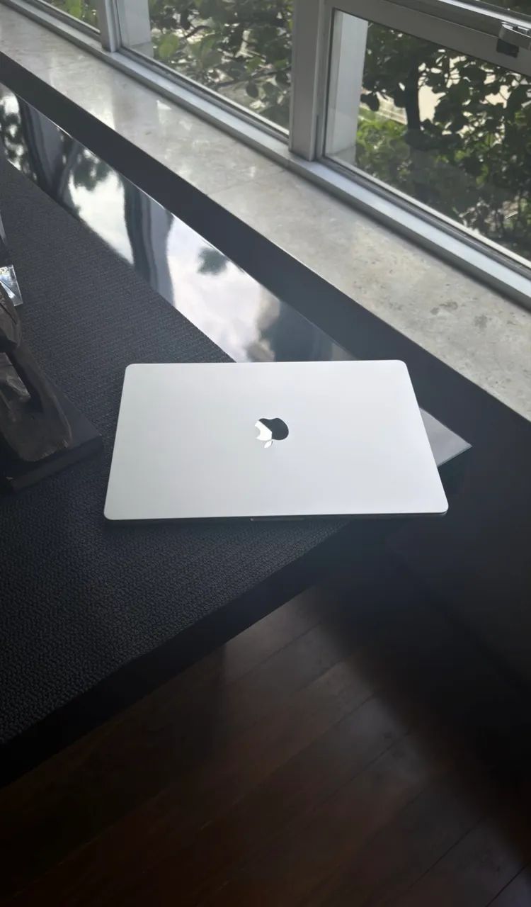 MacBook Air 15" M2 Silver - 2023 - Excelente Estado! - Foto 2