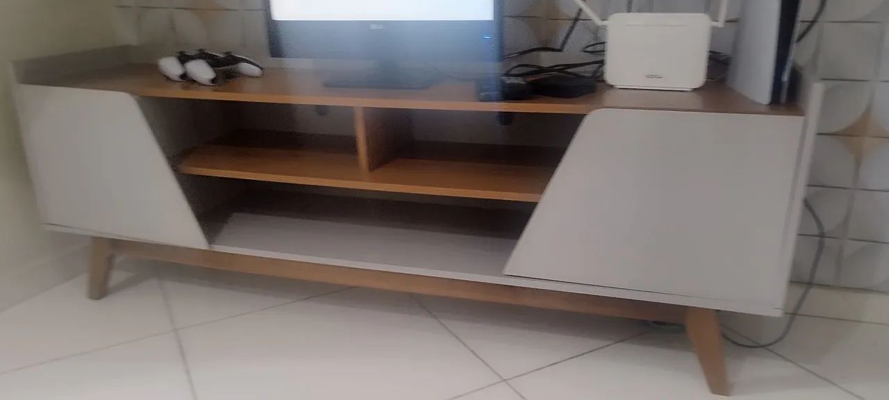 Selling a brown and white rack: semi-new