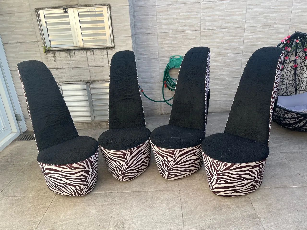 CONJUNTO DE POLTRONAS EM FORMATO DE TAMANCOS - Foto 5