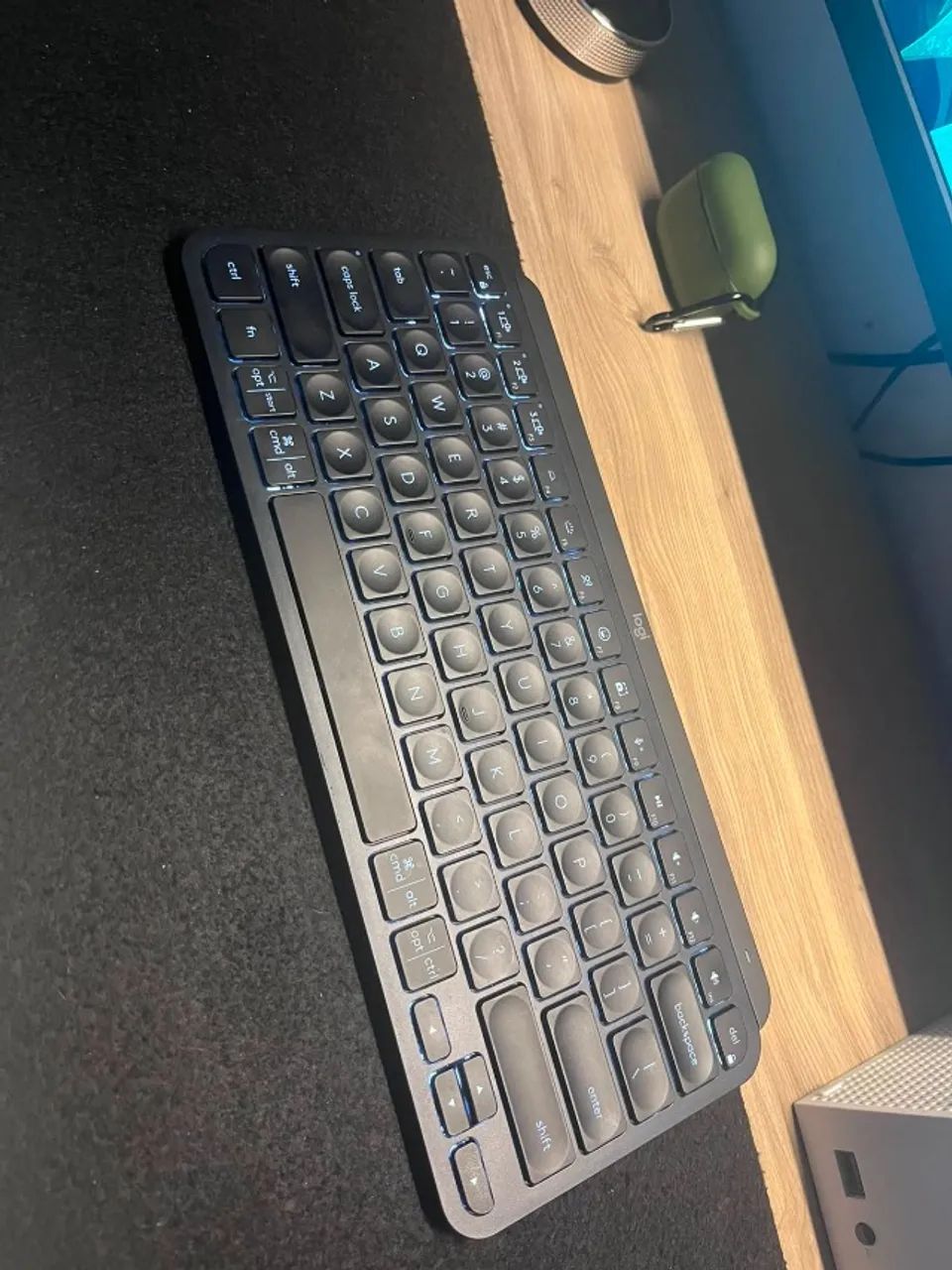 Teclado Logitech MX Keys Mini - Foto 3