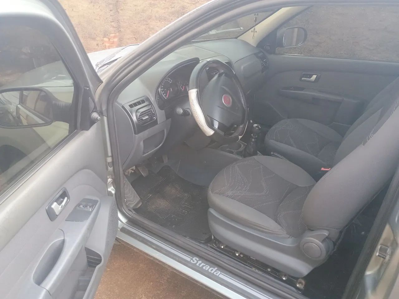 Fiat Strada Working 1.4 MPI Fire Flex 8V CD 2015 - Foto 7