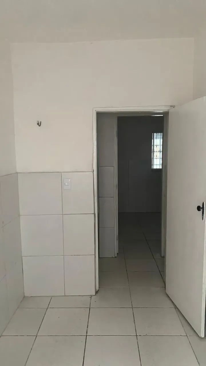 Prédio Residêncial com 4 apartamentos - Foto 2