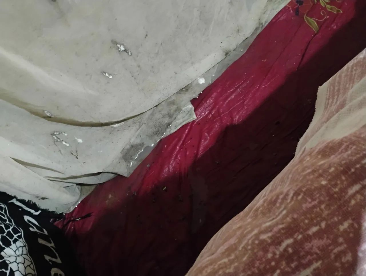 Ajudando uma causa,casa que alagou tudo e móveis estragado  - Foto 2