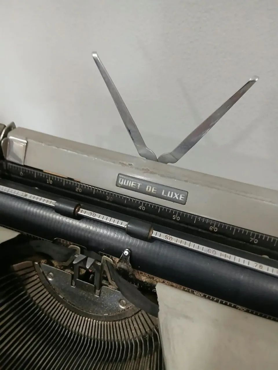 Máquina de escrever antiga - Foto 3