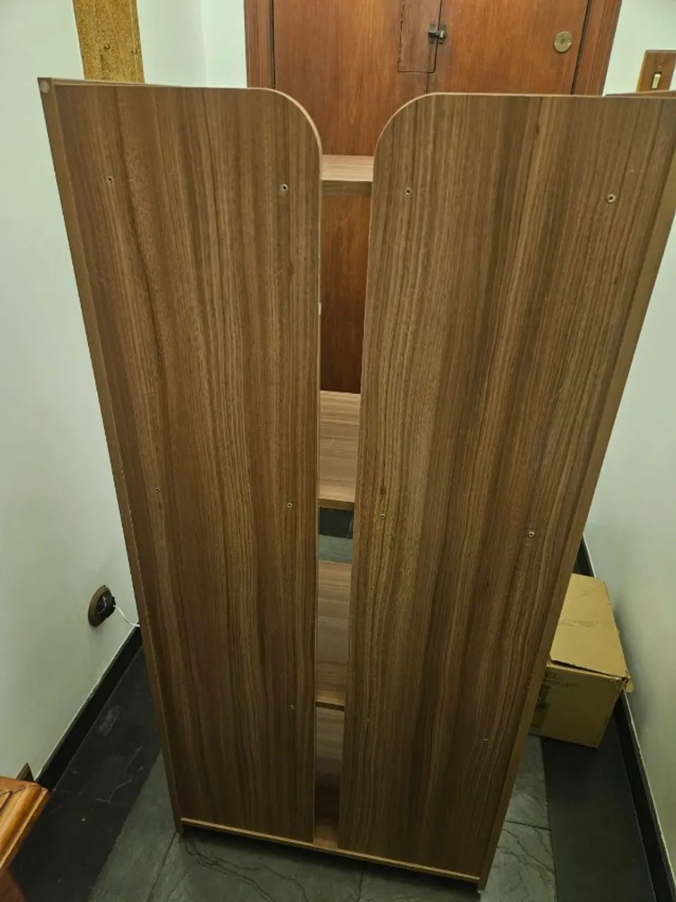 Bookshelf438561245234483201