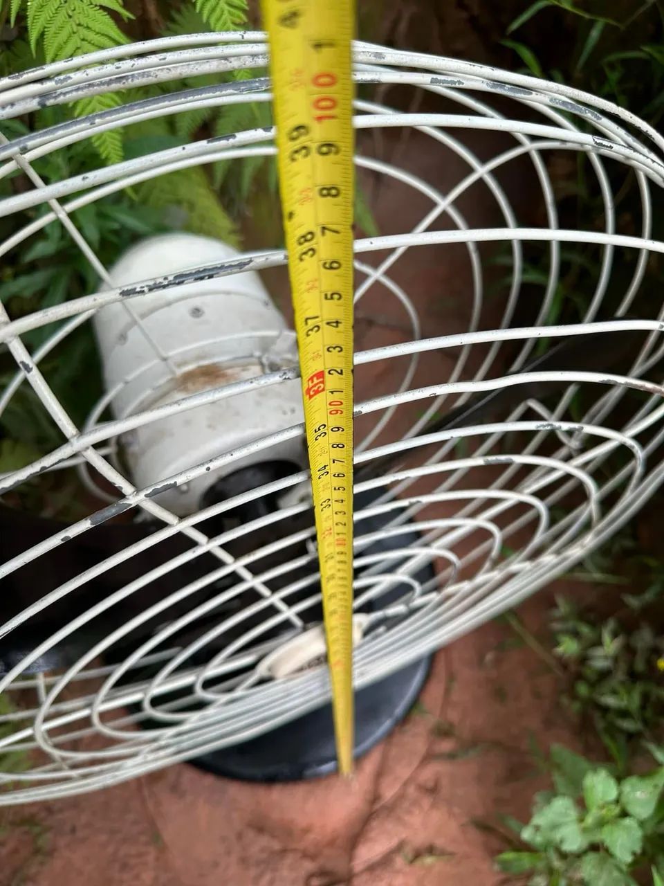 Ventilador antigo de ferro Faet funcionando 