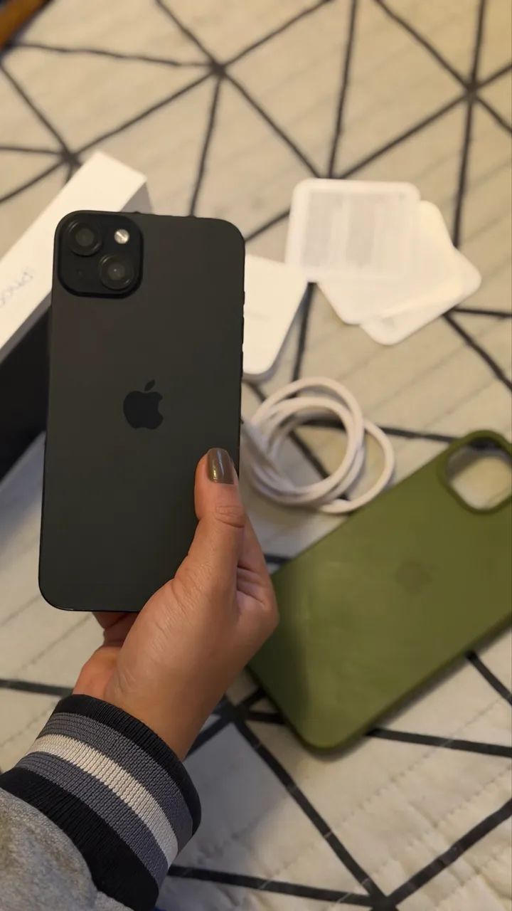 iPhone 15 - Foto 2