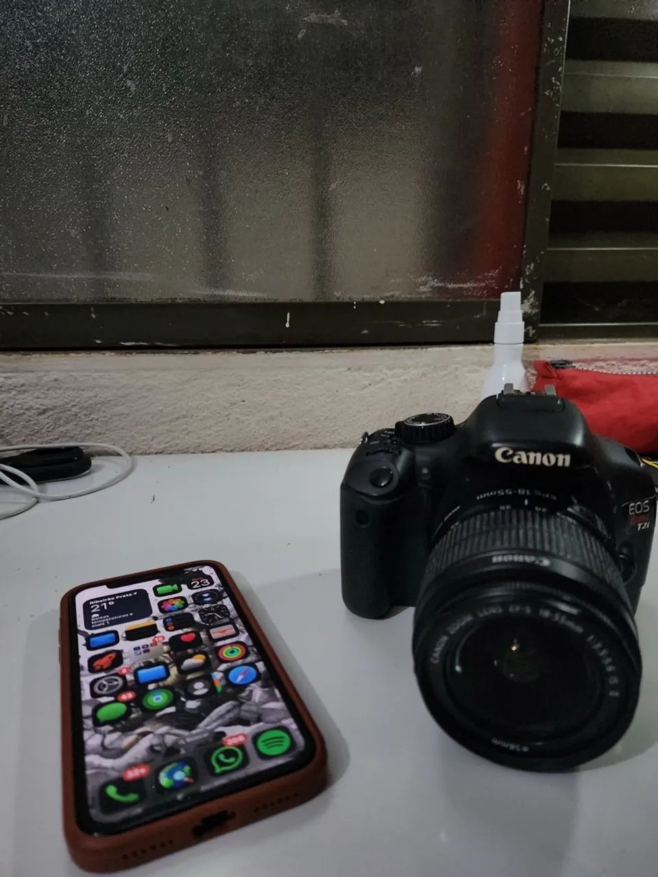 iPhone 11 Pro + Canon t2i (leia) - Foto 3
