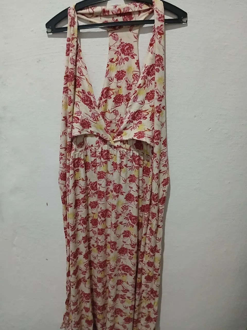Vestido Longo estampado com flores vermelhas - Foto 3