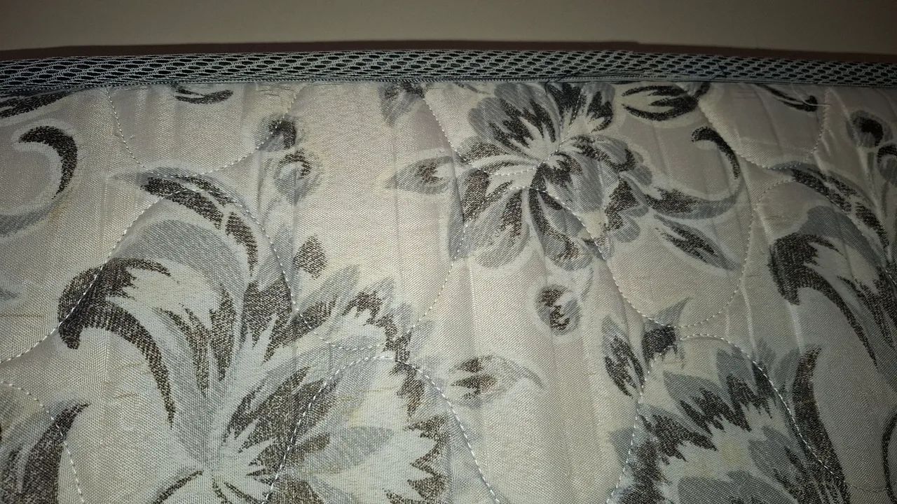 Vende-se colchão de solteiro d33 Toraflex - Foto 2