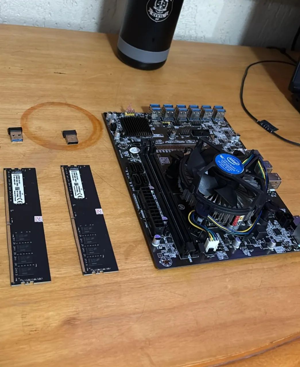 Placa-Mãe de Mineração B250C BTC com CPU G3930 + Coler+ 8GB RAM - Pronta  para Minerar! - Peças de Hardware - Setor de Habitações Individuais Norte,  Brasília 1469668876 | OLX