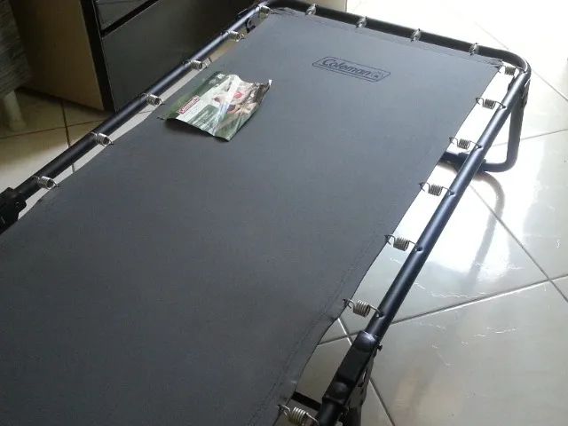 Cama Dobrável de Campanha Coleman, em Aço, com Molas - Foto 4