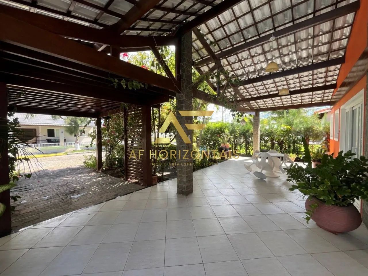 Casa em frente à praia, com 3 quartos, sendo 1 suíte. - Foto 4