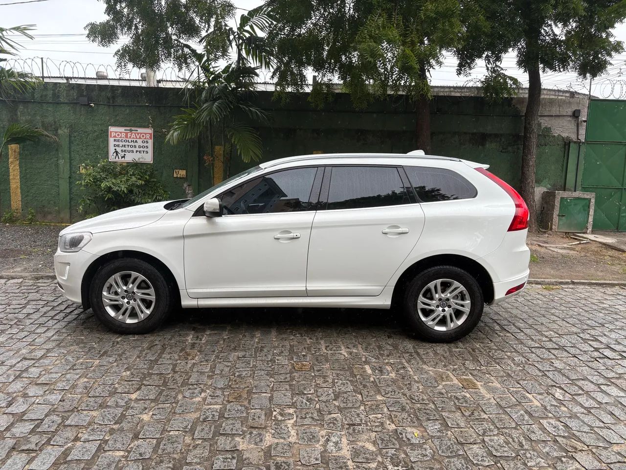 Volvo Xc XC 60 T-5 KINETIC 2.0 245cv FWD 5p 2016