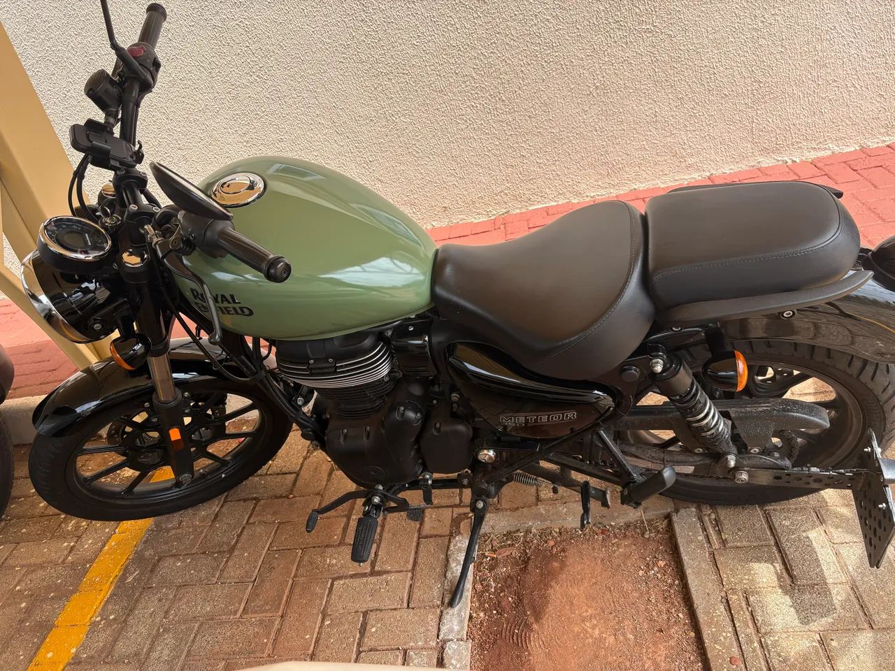 Meteor 350 - Foto 3