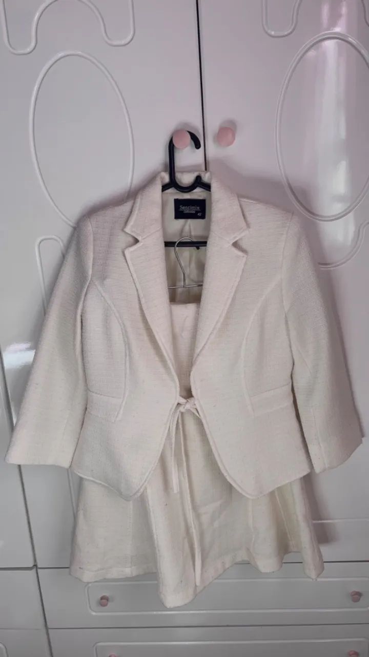 Conjunto Blazer e Saia Bege Alfaiataria  - Foto 2