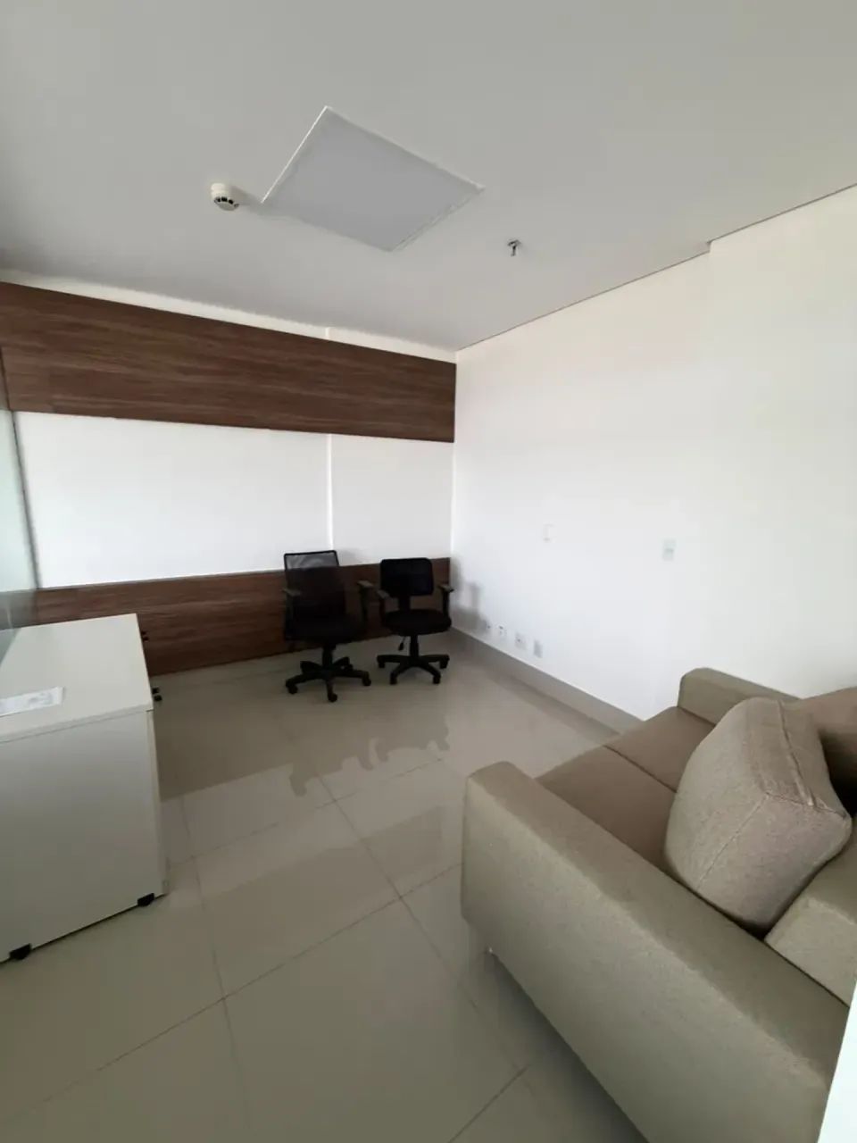 Cristal Tower Alugo sala mobiliada com 127 m2 no Adrianópolis - Foto 3