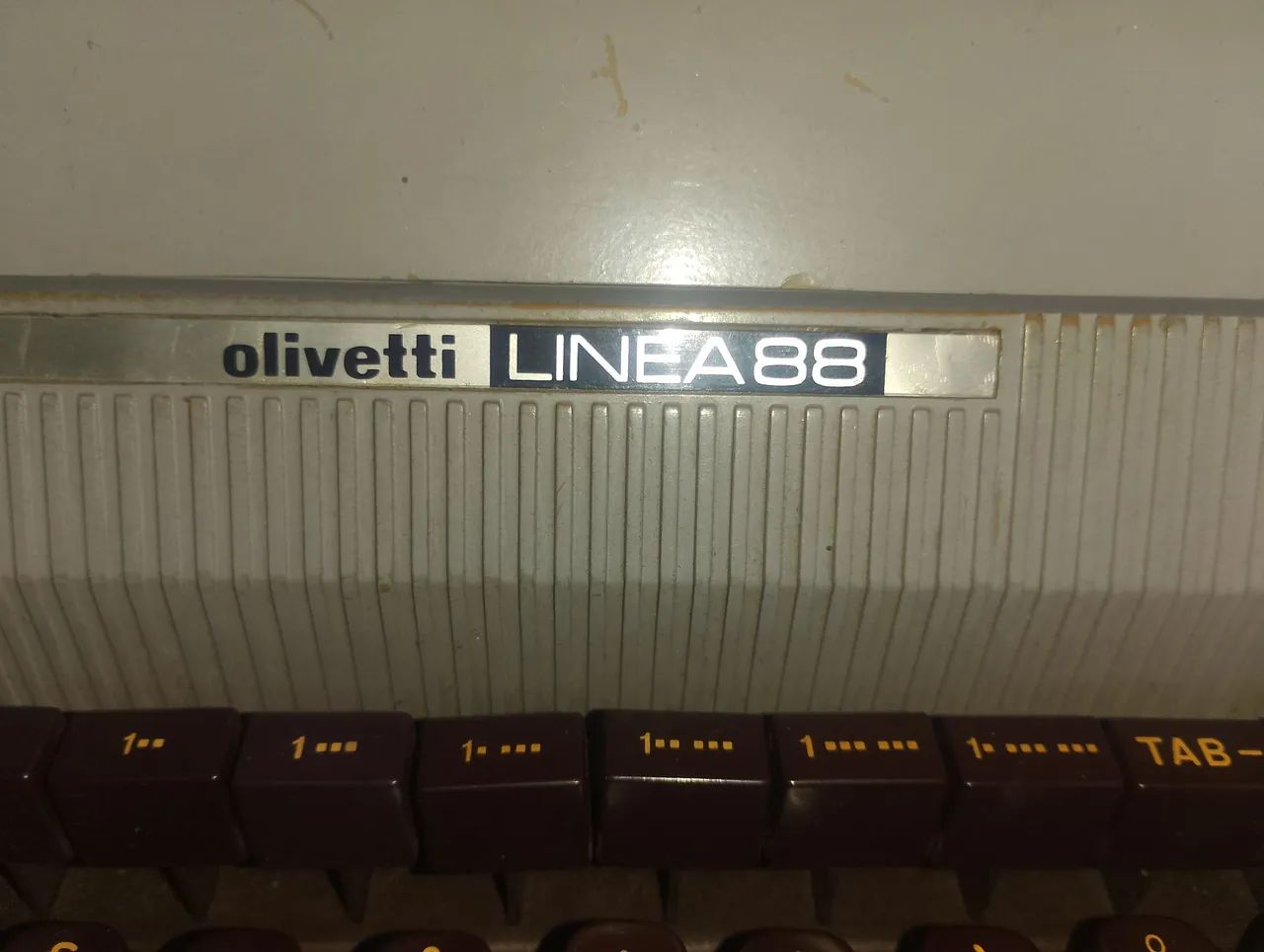 Máquina de Datilografia Olivetti Linea88 - Foto 2