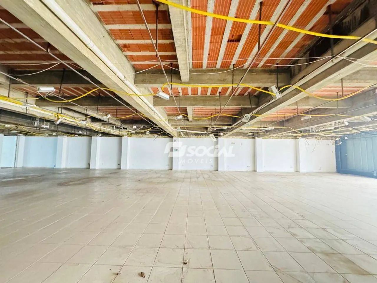 Predio comercial com localizaçao privilegiada e estrutura robusta, Av. Sete de Setembro, B - Foto 4