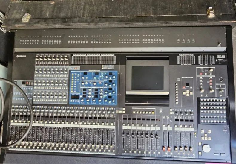 Mesa de som yamaha PM5D Mixer profissional digital  - Foto 2