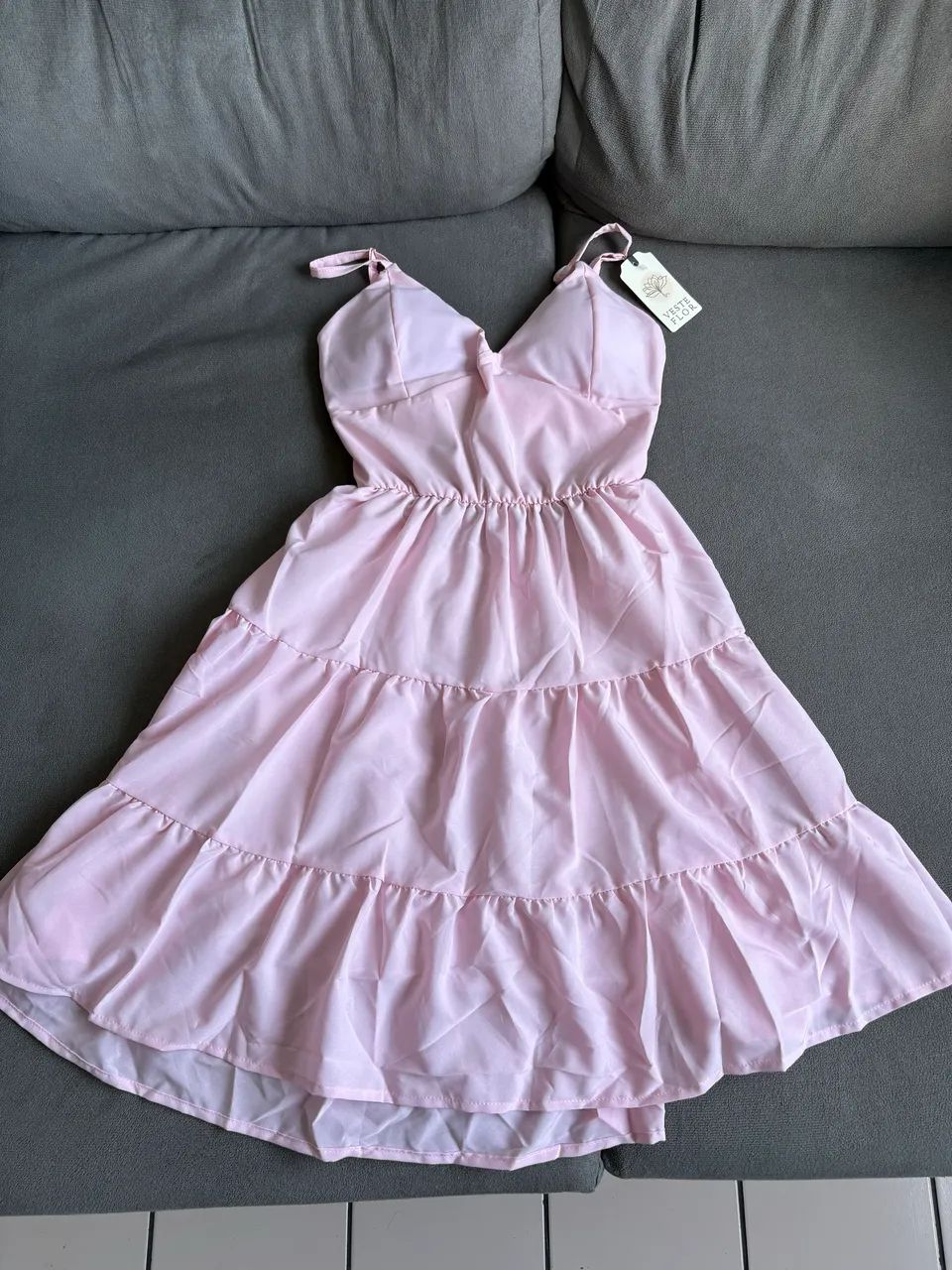 Vestido feminino alça regulável e bojo