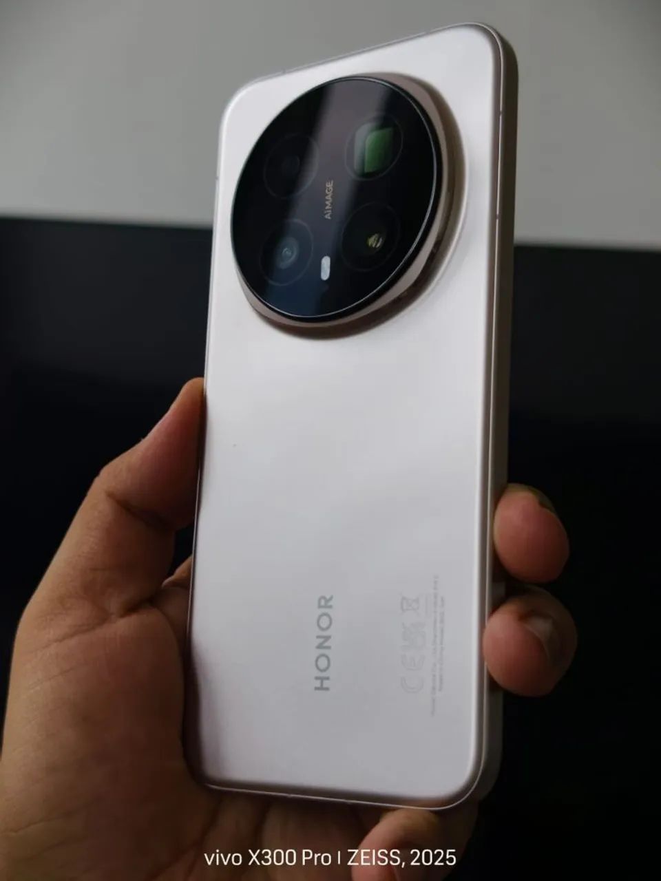 HONOR MAGIC 8 PRO 512GB COM 12 VERSAO GLOBAL (TROCO) - Celulares e