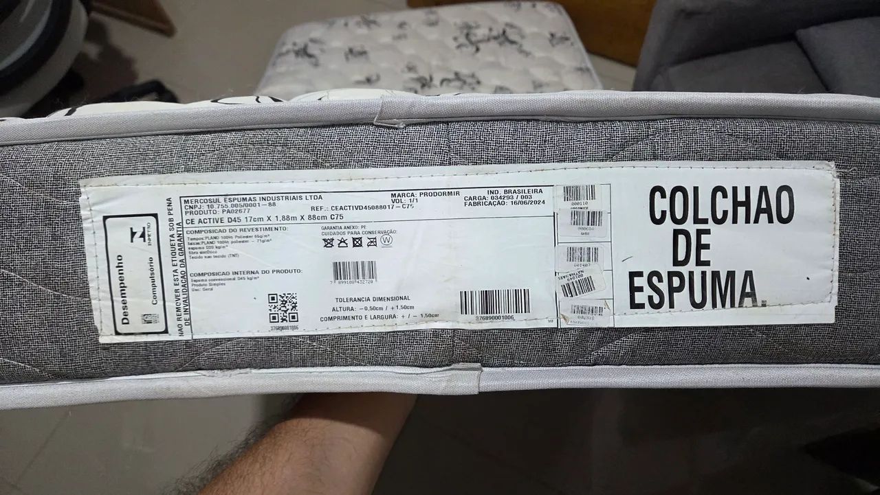 Colchao solteiro novo