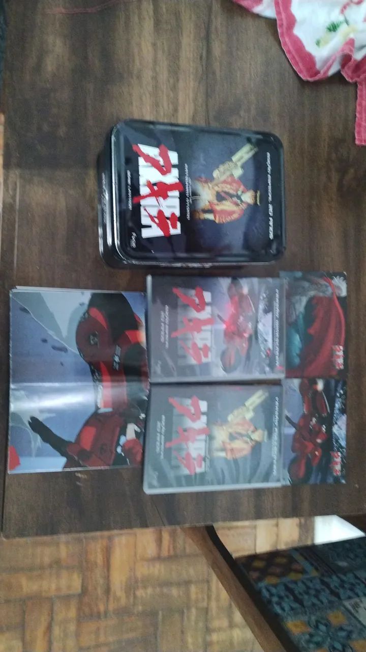 DVD box Lata 2 discos Akira focus filmes+ cards + poster - DVD