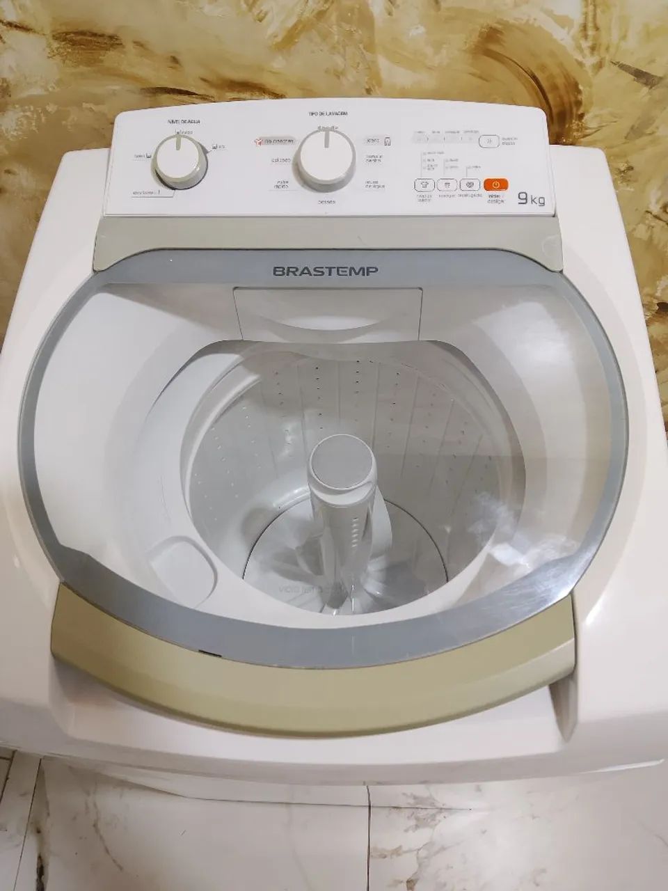 Máquina de lavar roupas Brastemp 9kg