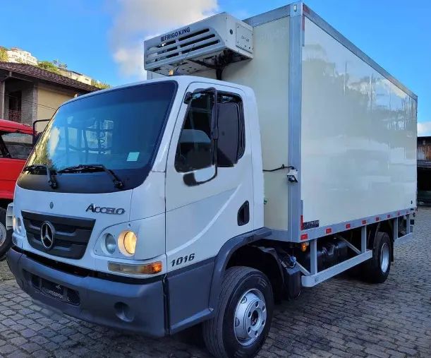 Accelo 1016 Bau  Refrigerado  2016.  - Foto 2