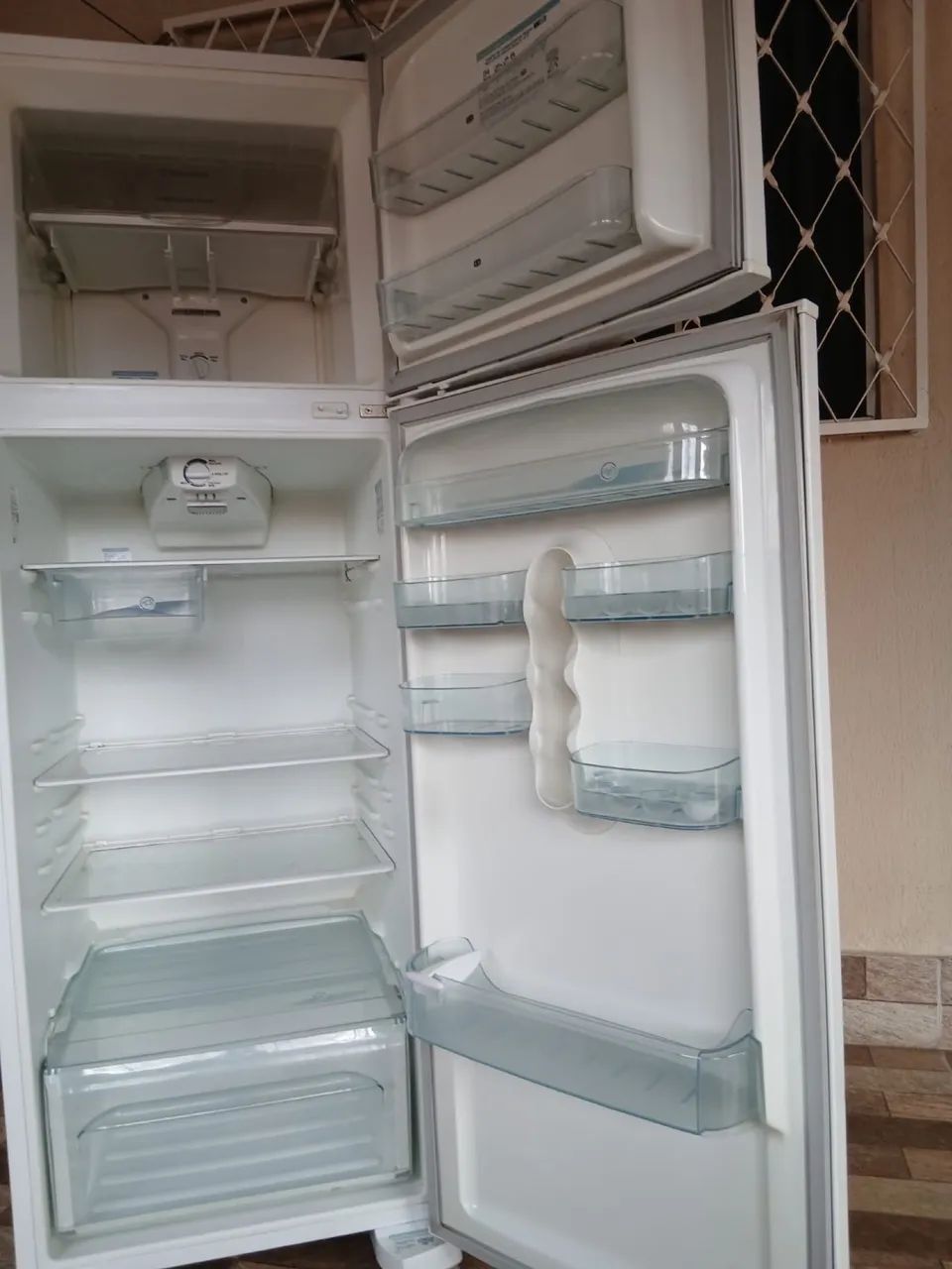 VENDO GELADEIRA DUPLEX - ÓTIMO ESTADO! - Foto 2