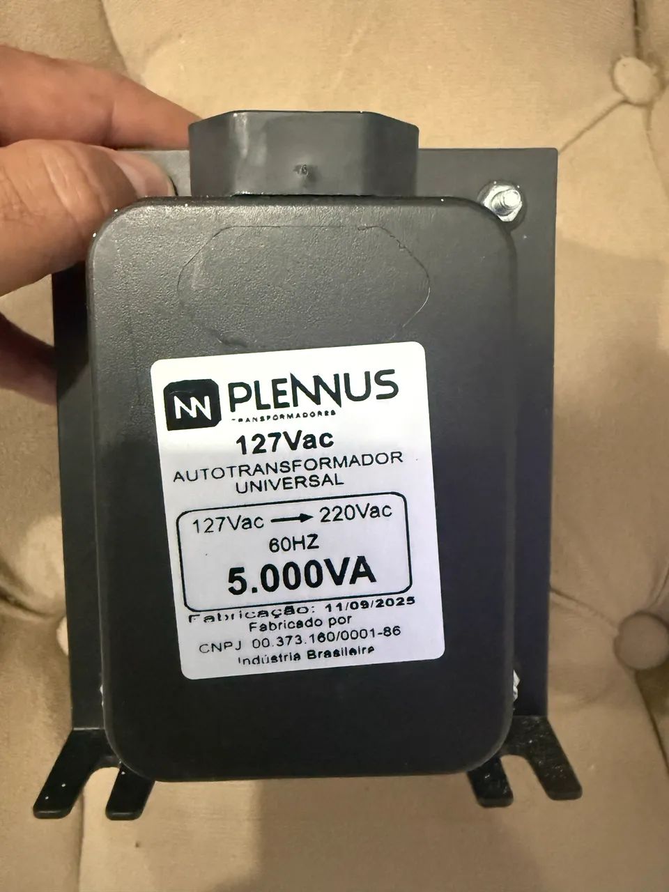 Autotransformador Plennus 5000VA Bivolt 127v/220v 2000W Para Ar e Geladeira