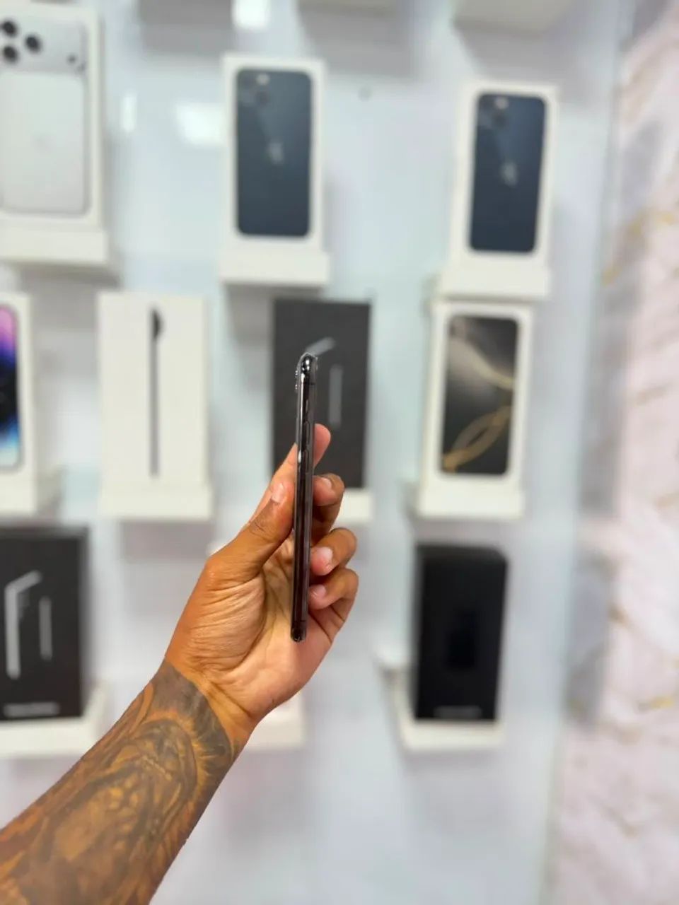 IPHONE 11 PRO 64GB<br>R$ 1.299 - Foto 3