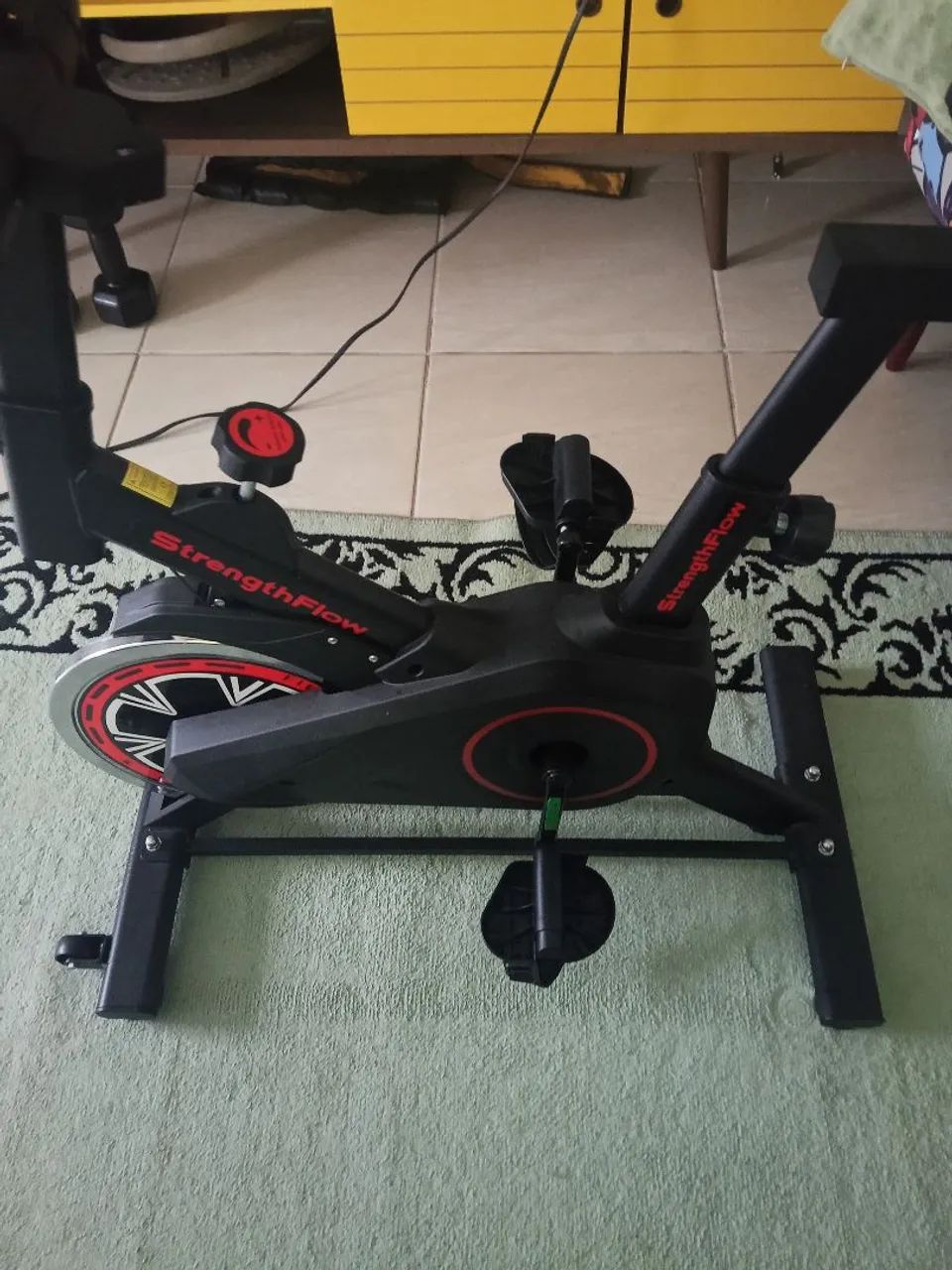 BIKE ERGOMÉTRICA, USADA 3 vezes.