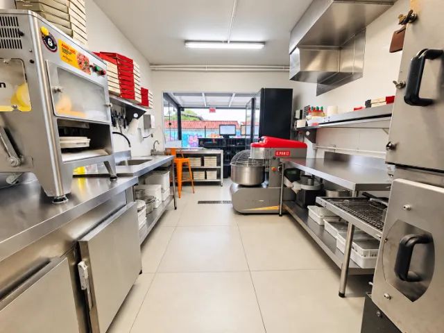 Cozinha Completa Funcionando como Pizzaria e Hamburgueria - Foto 2