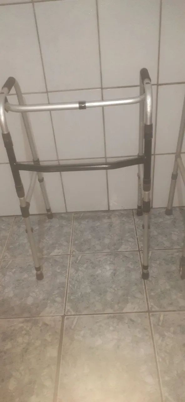 2 andadores para idosos - Foto 4