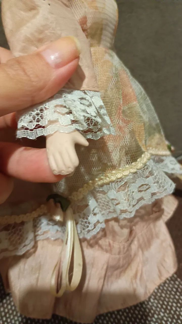boneca de porcelana antiga com estilo europeu ou vitoriano 30 cm - Foto 3