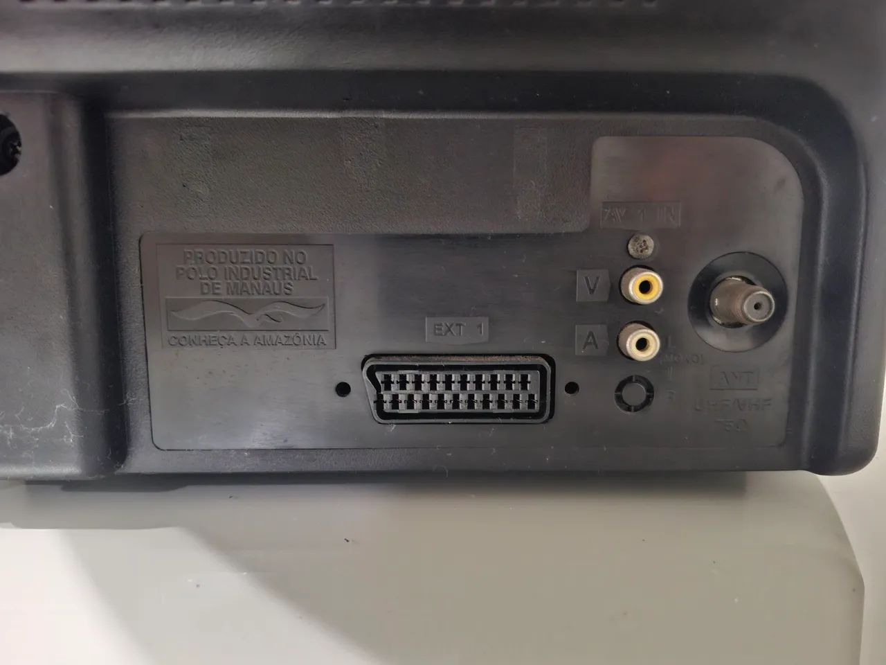 Tv 14 polegadas com RGB Scart  - Foto 3