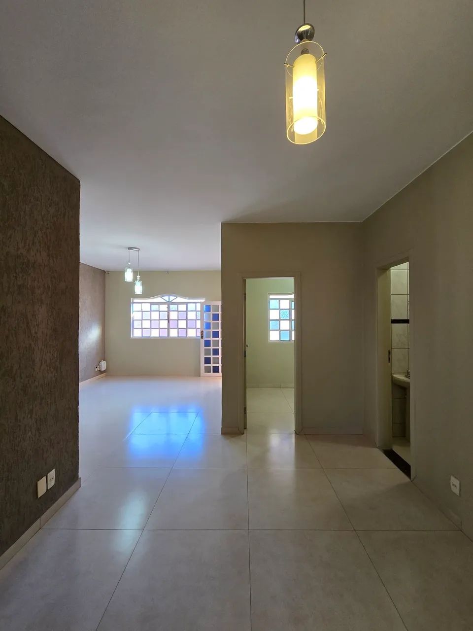 Vendo Casa de 4 Quartos Com 2 Suítes - Etapa E - Valparaiso I. - Foto 4