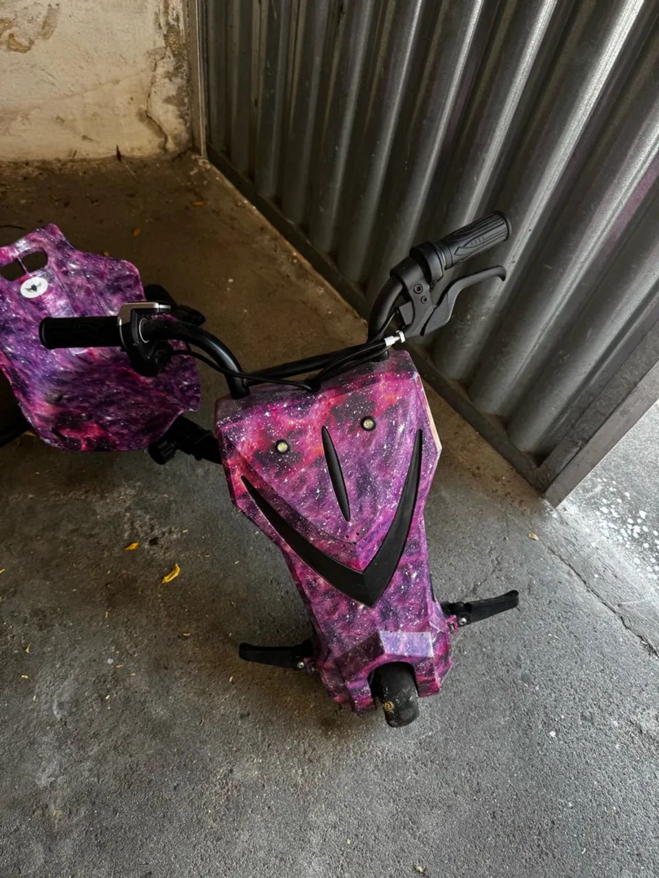 Triciclo elétrico 