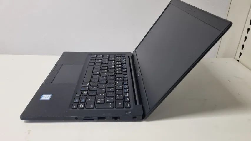 Notebook compacto Dell Latitude 7390 - Tela 13 polegadas - Foto 3