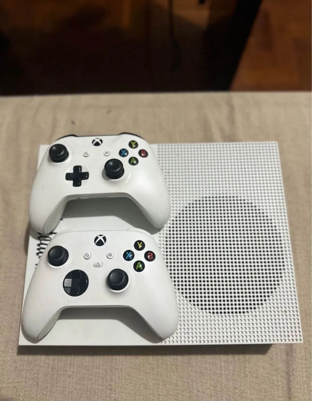 Xbox one s c/ 2 controles  - Foto 2