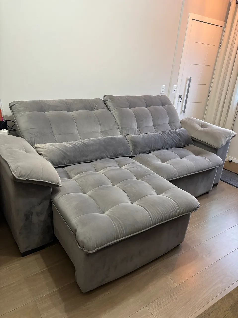 4-Seat Sofa (2.60 x 1.30 m), Retractable and Reclining, Light Gray