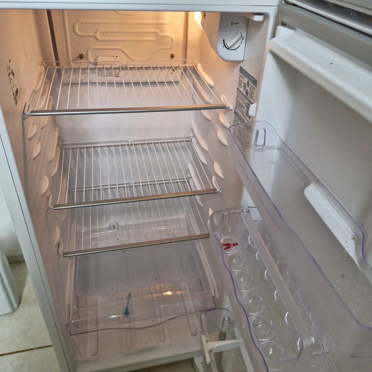 Geladeira Eletrolux 260L - Foto 2
