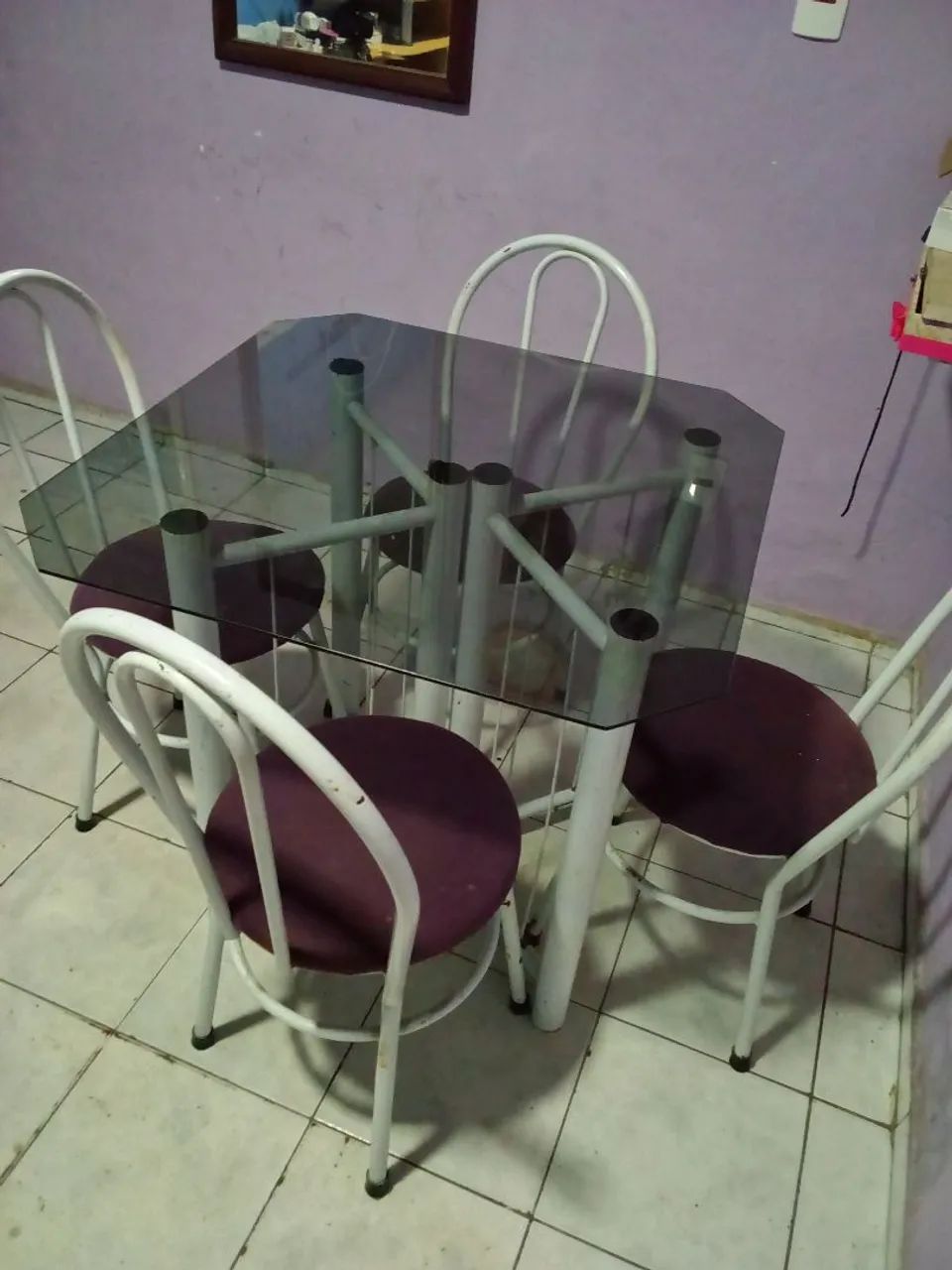 Mesa de vidro com 4 cadeiras - Foto 2